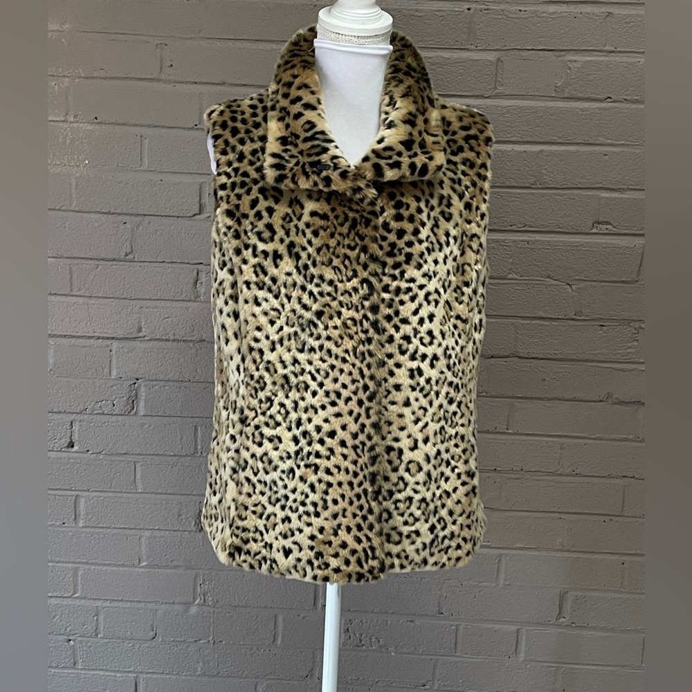 Kristen Blake  faux fur Leopard vest  M
